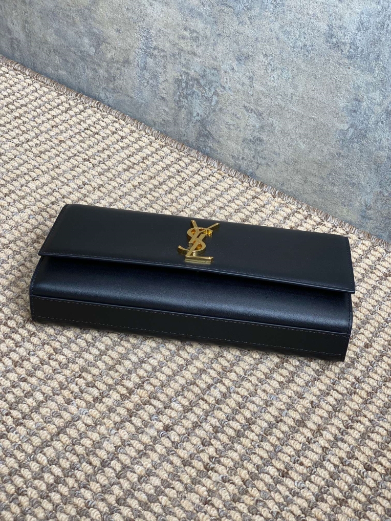 Y51 clutch bags